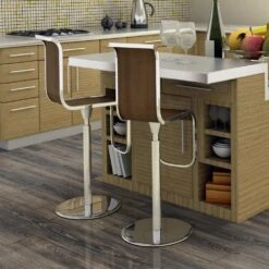 Liberty Floors Ravine Oak - Lustre 8mm High Gloss Laminate Flooring (217790) -Quality Home Flooring Store ravine oak lustre 8mm high gloss laminate flooring 217790 p84872 191414 image