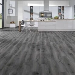 Krono Original Tomahawk Oak - Vario Supernatural 8mm Laminate Flooring (218065) -Quality Home Flooring Store tomahawk oak vario supernatural 8mm laminate flooring 218065 p84972 192044 image